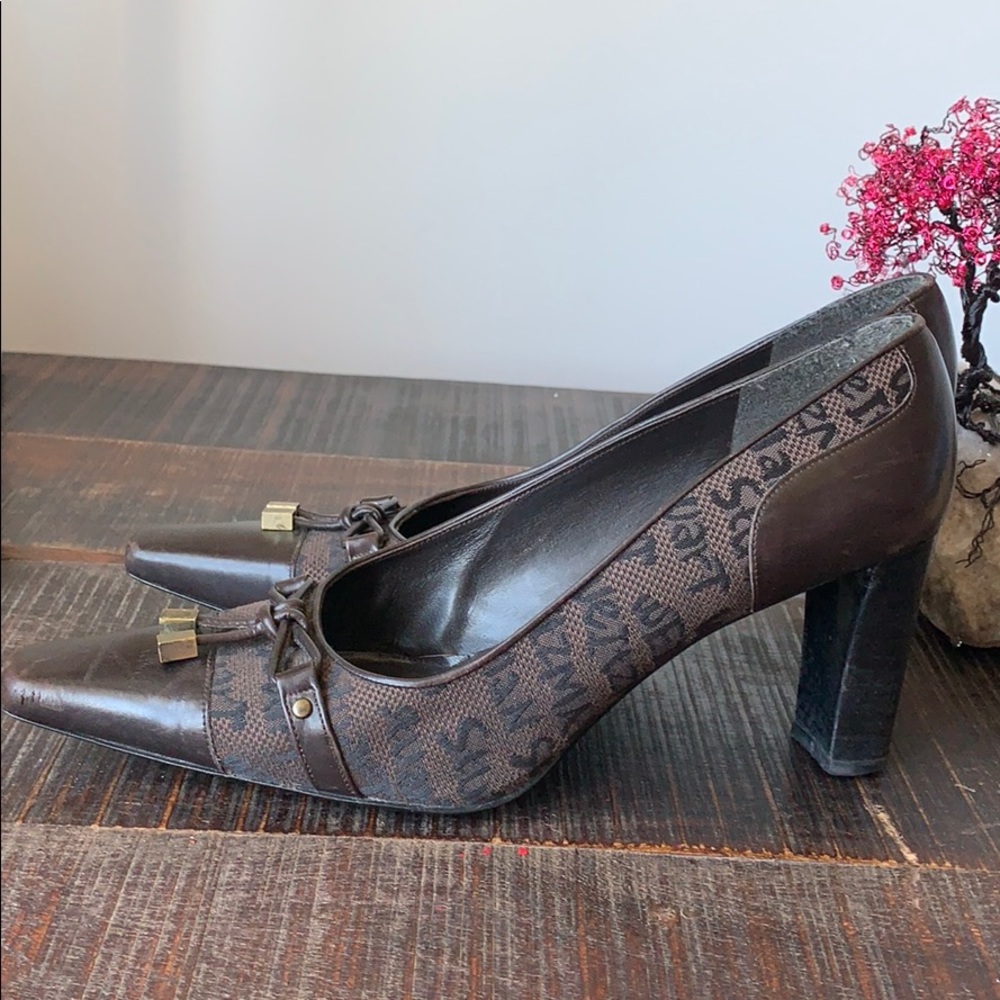 Stuart Weitzman shoe - Picture 2 of 7